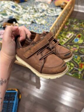 Kids Brown Leather-Look Hook & Loop Sneakers